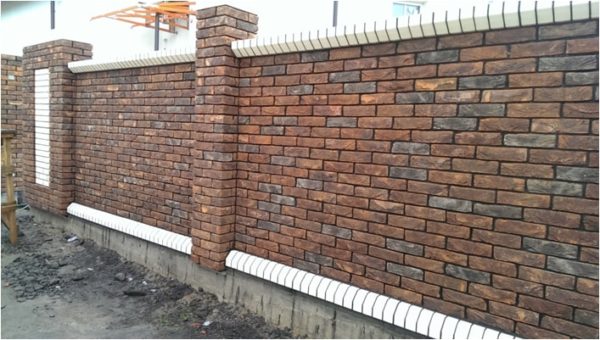 Заборы из Екатеринославского кирпича