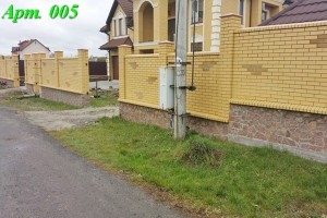 Забор из кирпича